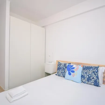 Cozy Apartament In * Lisbon